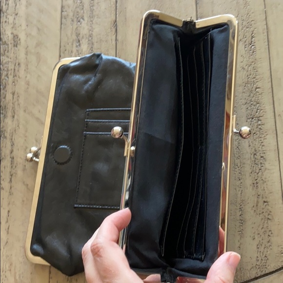 Wallets - Picture 8 of 11